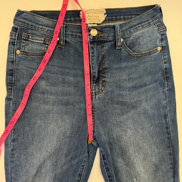 High Rise Boot Cut Flare Distressed Western Cowgirl Jeans Size 29/9 - Picture 4 of 12